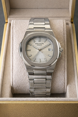 PP Nautilus - (Analog Watch)